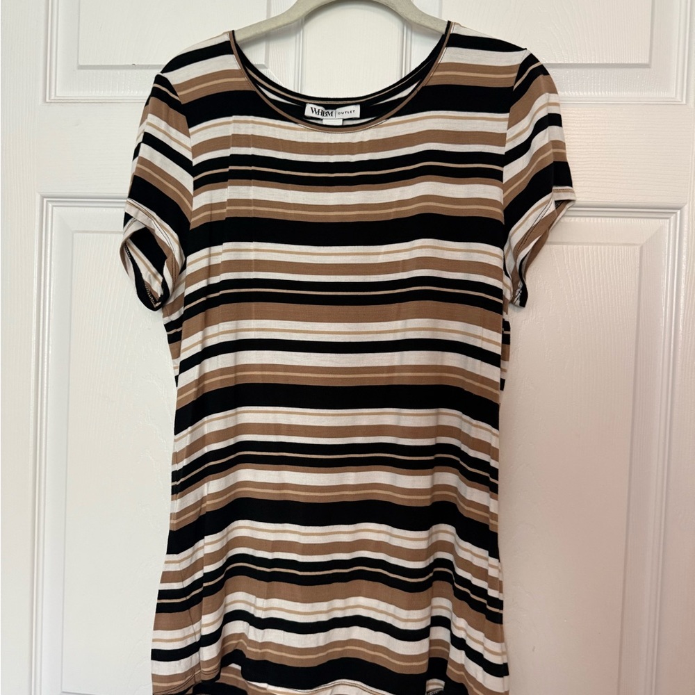 White House Black Market Fitted Black and White T-Shirt